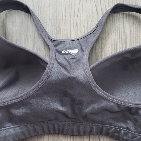 Marika High-Impact Shaping Sports Bra - Picture 6 of 8